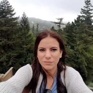 Meet your Posher, Carolyn